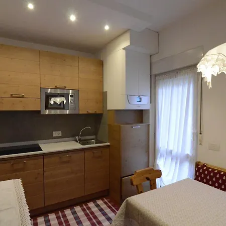 Continental 101- 4 Beds דירה *